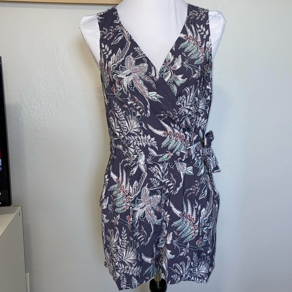 Loft wrap romper with pockets!